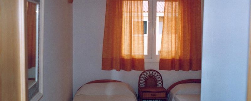 JK-0 dormitori doble 2 (juny 04) (Copy)